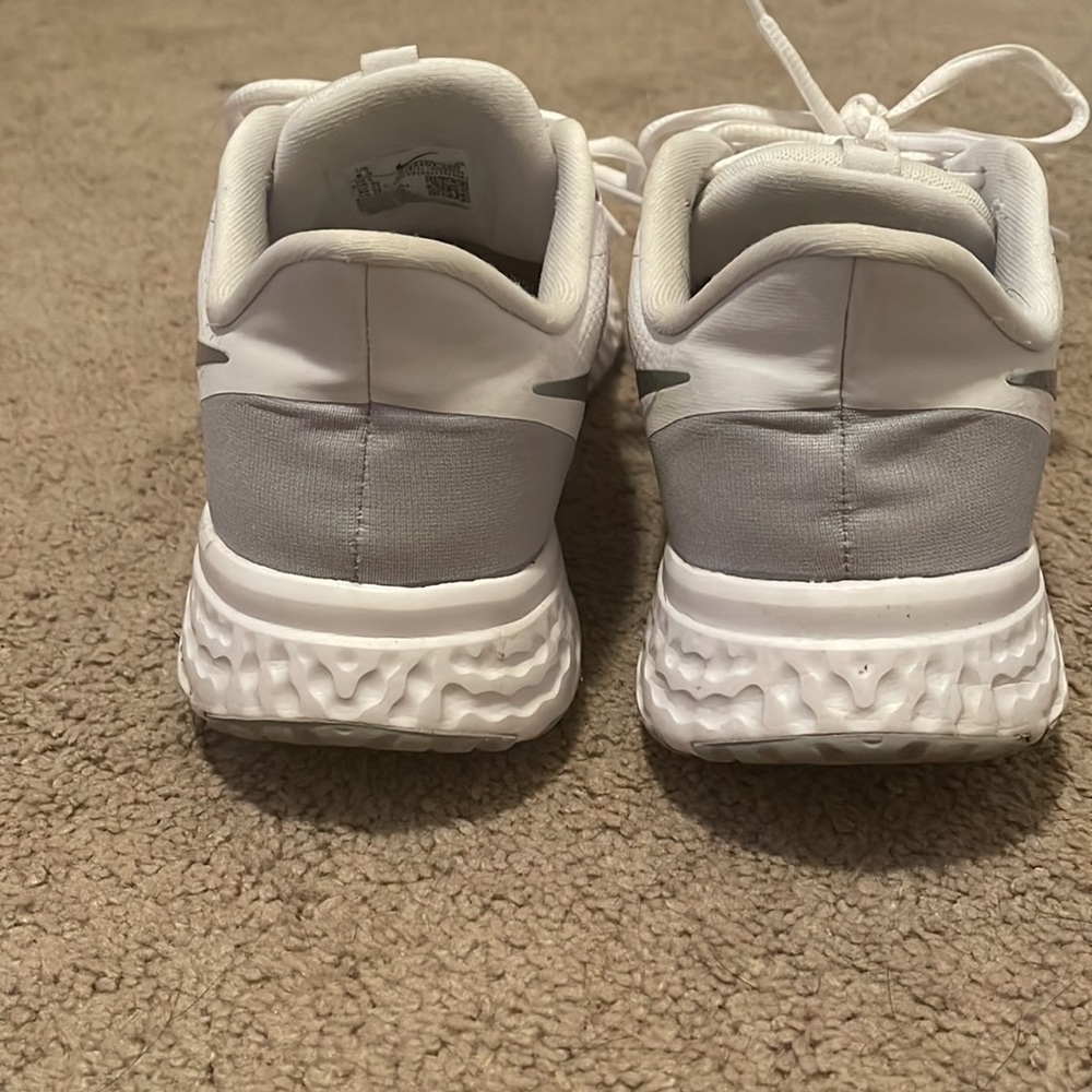 Sneakers - Picture 6 of 6